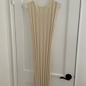 Sleeveless Cream Maxi Dress